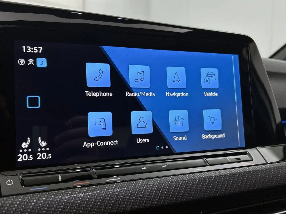 Volkswagen Golf 1.5 eTSI R-Line Business | Automaat | Panora uit 2024, foto 19