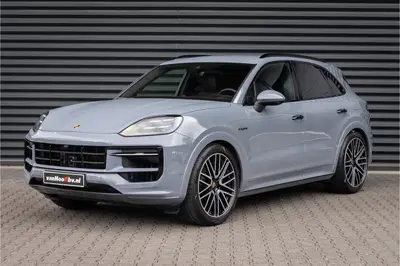Porsche Cayenne 3.0 E-Hybrid Sport Design uit 2025