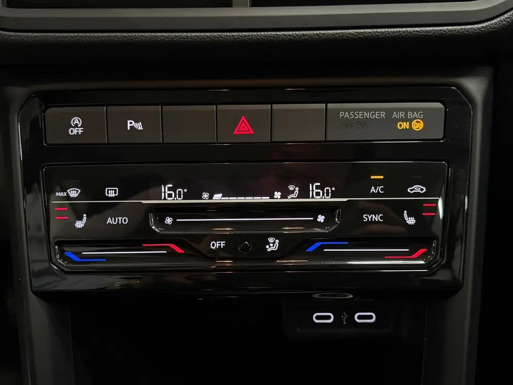 Volkswagen T-Cross 1.0 TSI Life Aut. | Virtual Cockpit | ACC uit 2023, foto 20