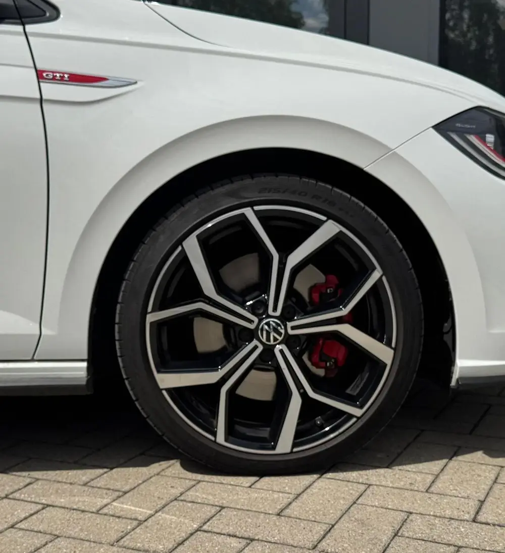 Volkswagen Polo 2.0 TSI GTI PANO KEYLESS BEATS uit 2023, foto 13
