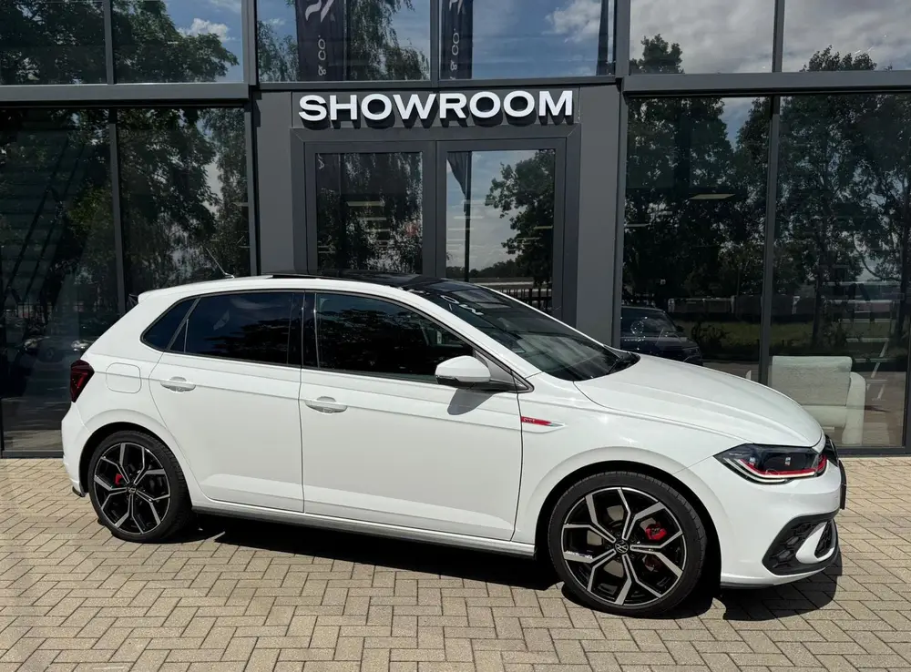 Volkswagen Polo 2.0 TSI GTI PANO KEYLESS BEATS uit 2023, foto 19