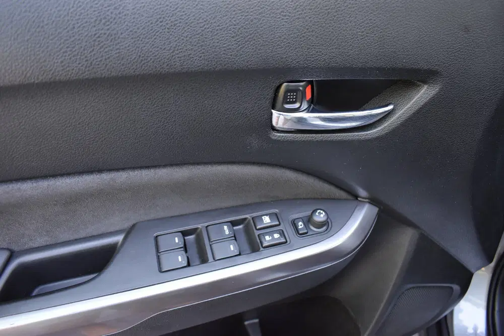 Suzuki Vitara 1.4 Boosterjet Style Hybrid Pano Leer NIEU uit 2021, foto 19