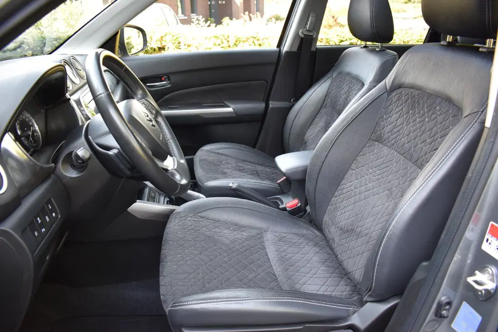 Suzuki Vitara 1.4 Boosterjet Style Hybrid Pano Leer NIEU uit 2021, foto 9