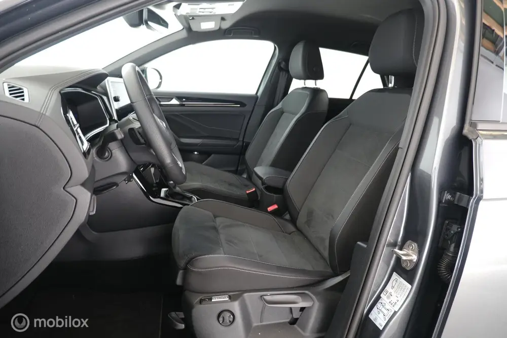 Volkswagen T-Roc 1.5 TSI R-Line trekhaak|IQ.led|ErgoActiv|na uit 2025, foto 5