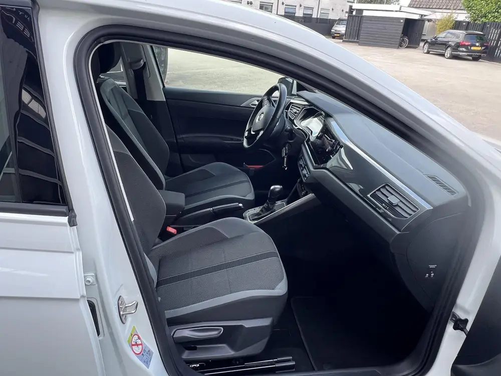 Volkswagen Polo 1.0 TSI Highline Business R R-line DSG Autom uit 2021, foto 8
