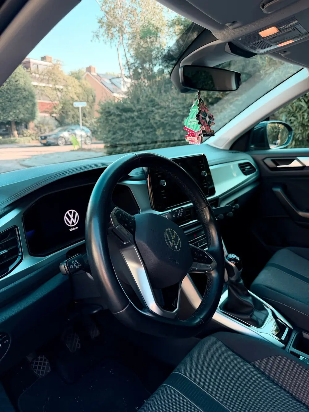 Volkswagen T-Roc 1.0 TSI STYLE 110pk (rode remblokken) uit 2022, foto 8