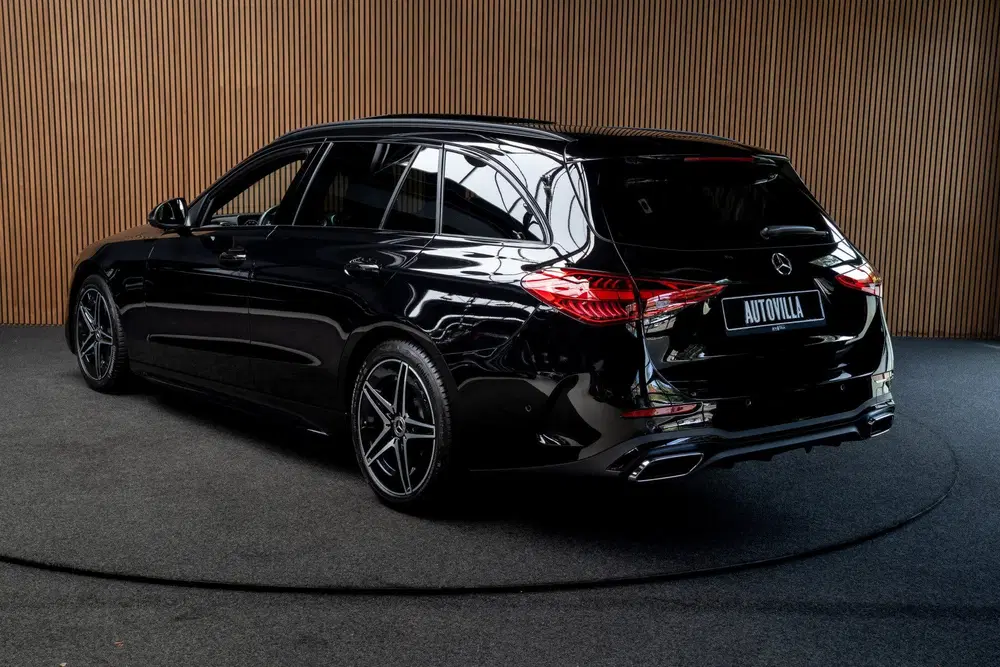 Mercedes-Benz C-Klasse 180 AMG Line Panodak Leer 360 uit 2024, foto 3
