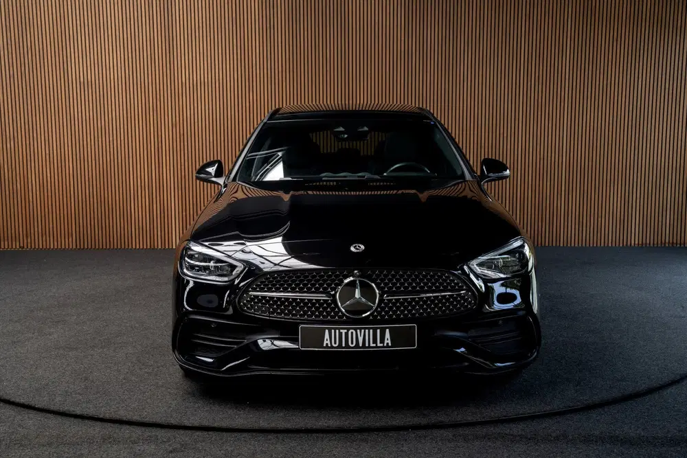 Mercedes-Benz C-Klasse 180 AMG Line Panodak Leer 360 uit 2024, foto 5