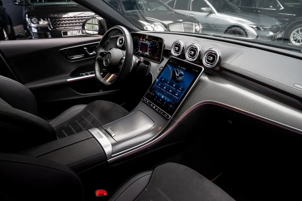 Mercedes-Benz C-Klasse 180 AMG Line Panodak Leer 360 uit 2024, foto 9