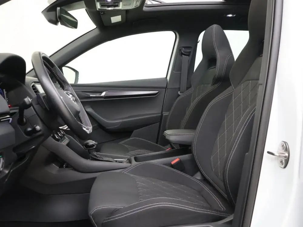 Skoda Karoq 1.5 TSI Sportline Business Automaat 150PK uit 2022, foto 3