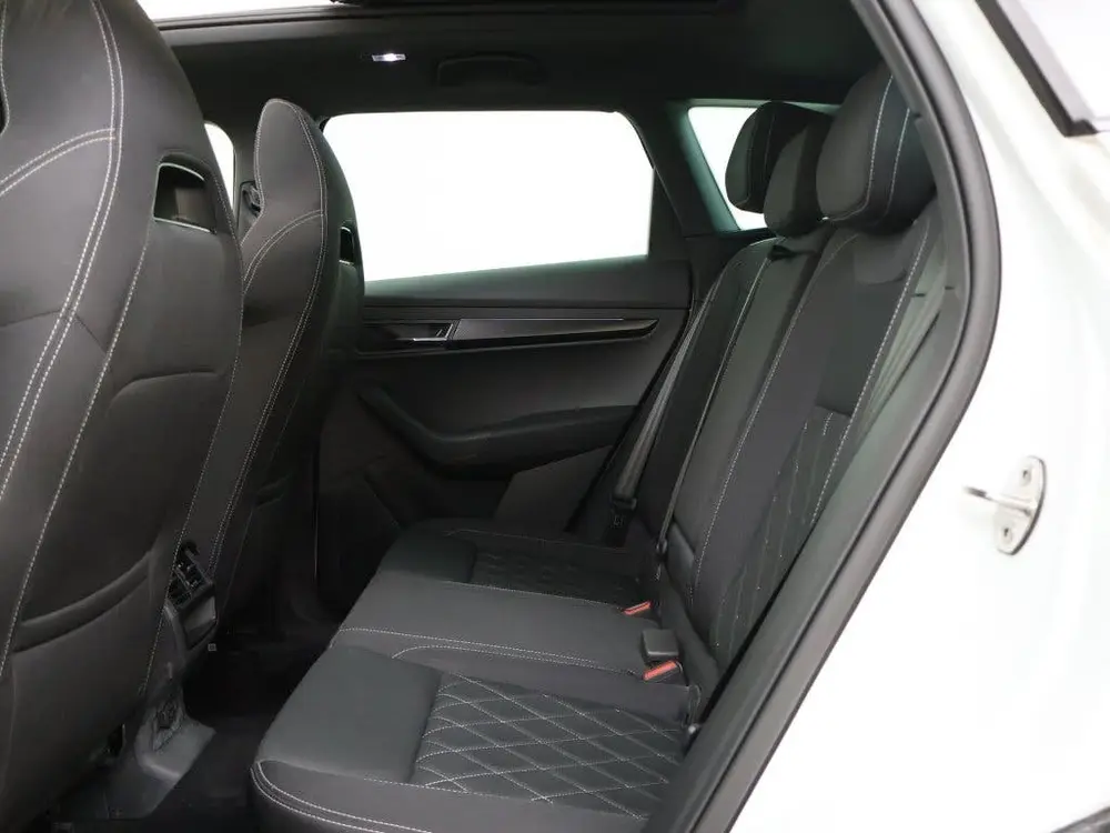 Skoda Karoq 1.5 TSI Sportline Business Automaat 150PK uit 2022, foto 4