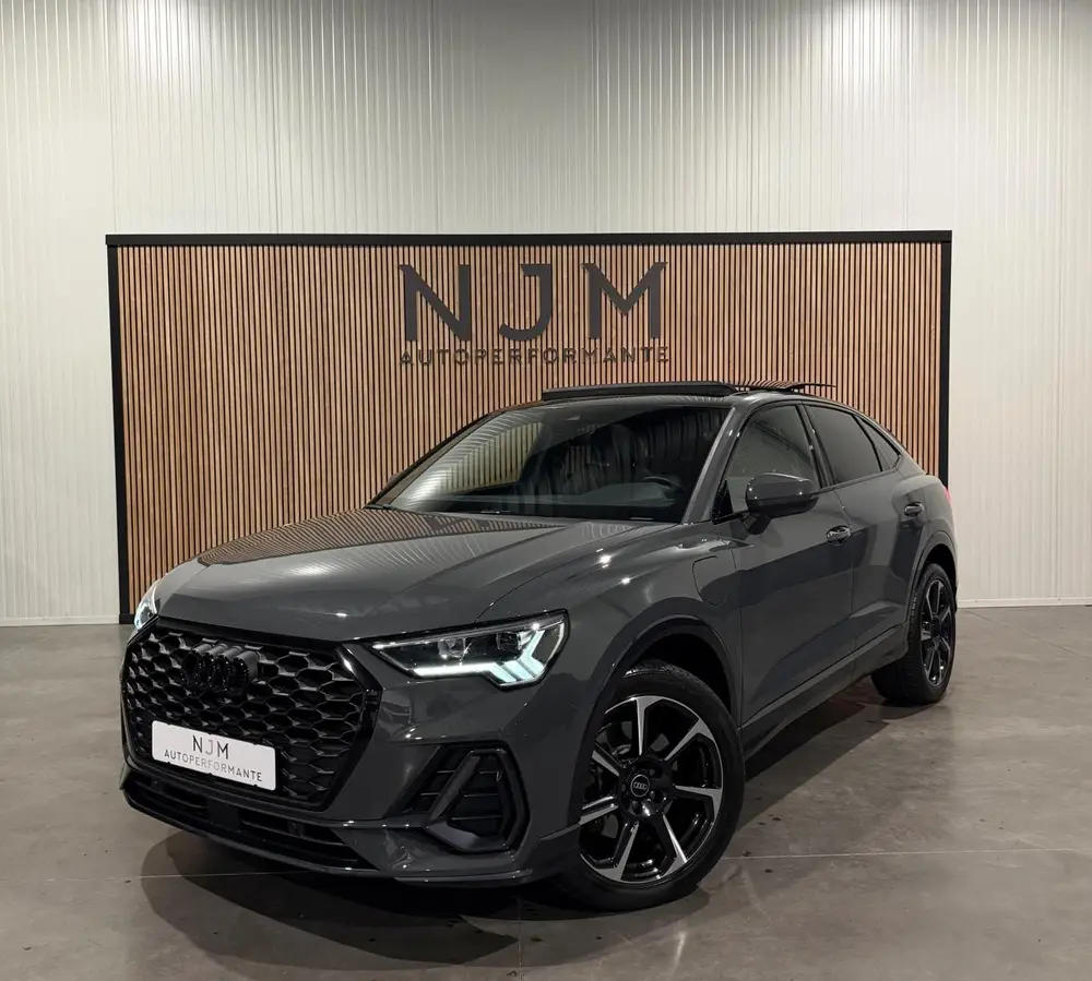 Audi Q3 45 TFSIe S-Line uit 2022