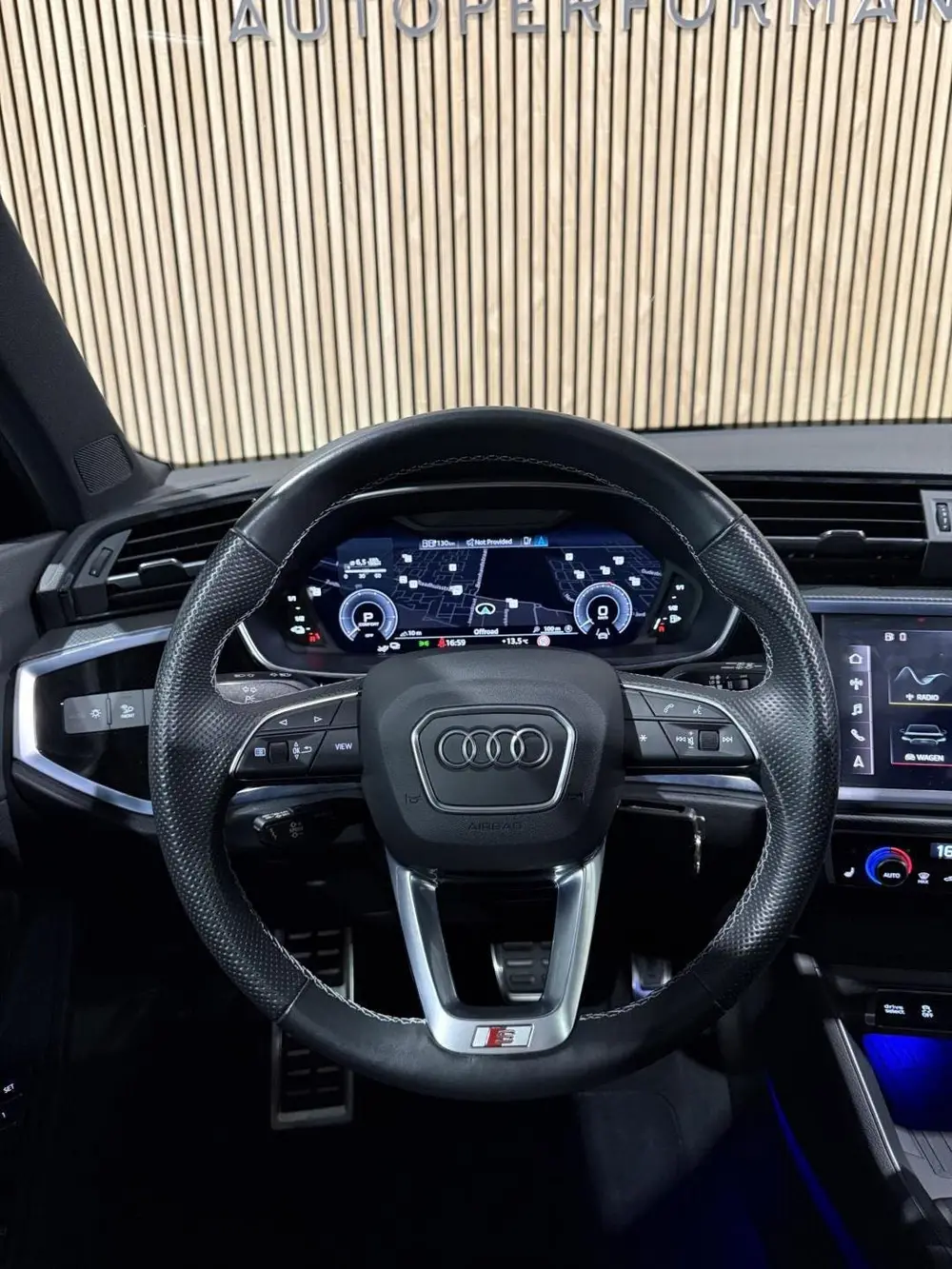 Audi Q3 45 TFSIe S-Line uit 2022, foto 12