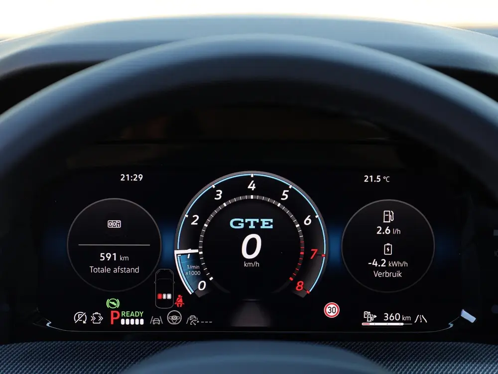 Volkswagen Golf GTE 1.5 eHybrid 272PK | Panodak | Leer | Bla uit 2025, foto 18