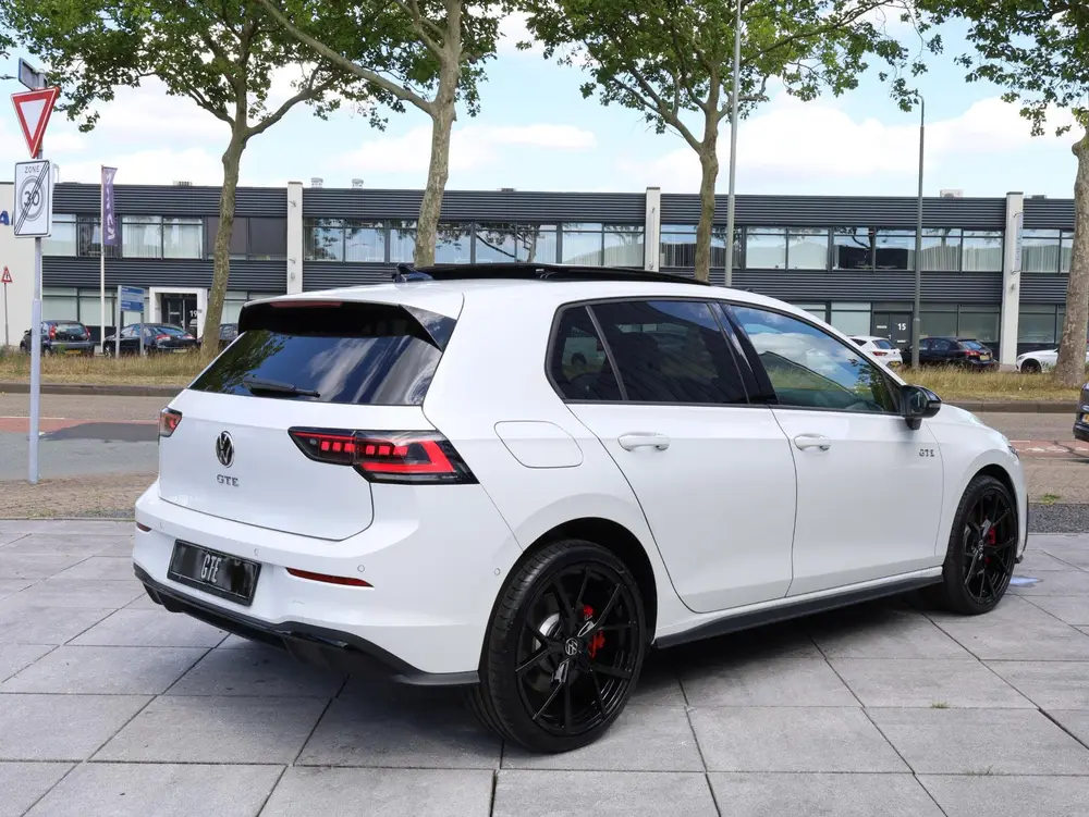Volkswagen Golf GTE 1.5 eHybrid 272PK | Panodak | Leer | Bla uit 2025, foto 6