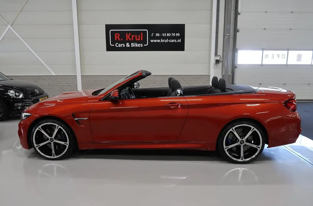 BMW 4-serie M4 Sakhir Orange BTW auto 20 inch AC Schn uit 2019, foto 3