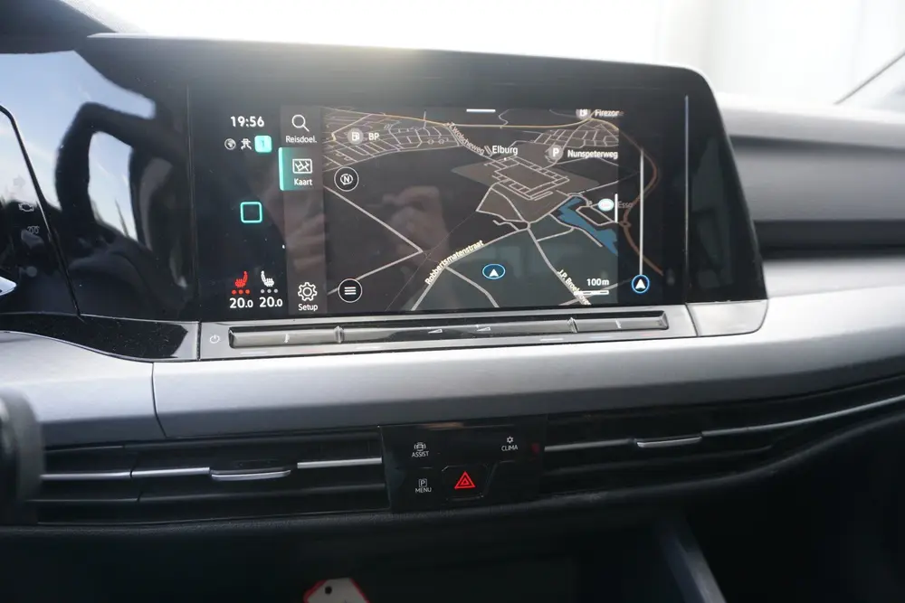 Volkswagen Golf 1.0 eTSI DSG | PANO DAK | IQ LIGHT LED | TRE uit 2021, foto 11