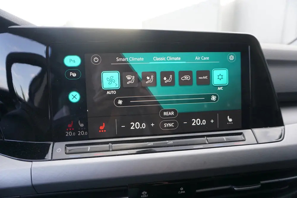 Volkswagen Golf 1.0 eTSI DSG | PANO DAK | IQ LIGHT LED | TRE uit 2021, foto 12