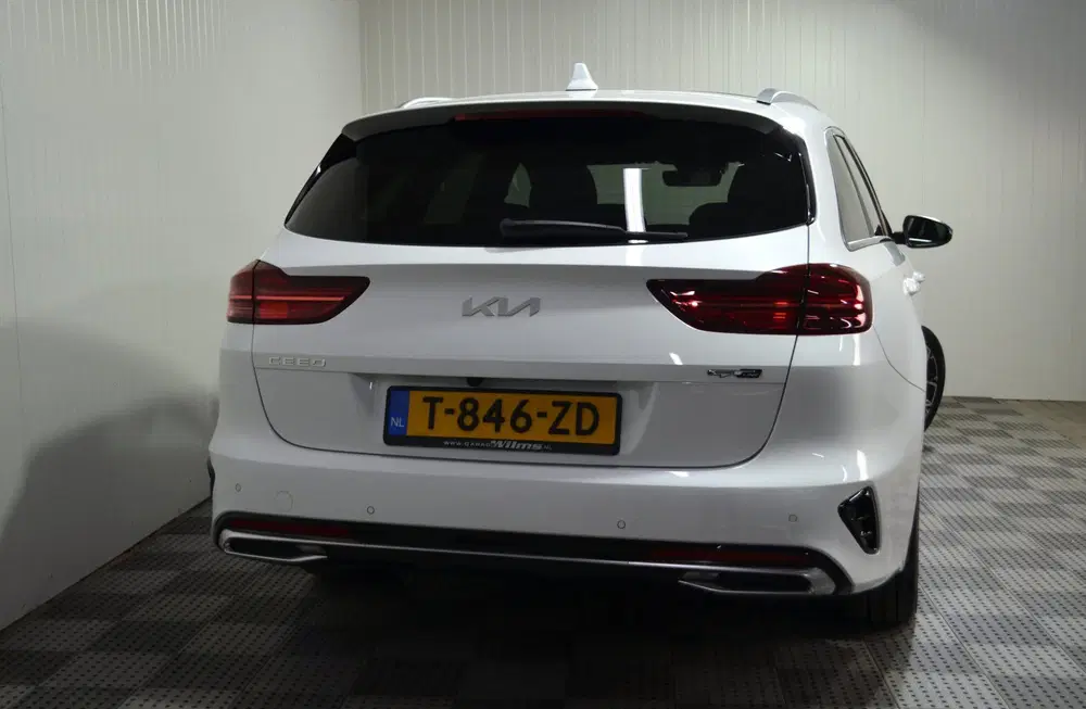 Kia Ceed 1.5 T-GDi GT-Line uit 2023, foto 4