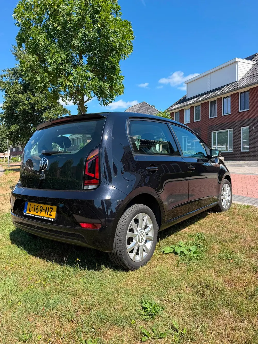 Volkswagen Up! 1.0  5-deurs -2021-Zwart -Camera uit 2021
