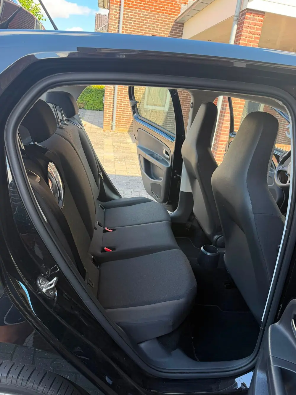 Volkswagen Up! 1.0  5-deurs -2021-Zwart -Camera uit 2021, foto 15