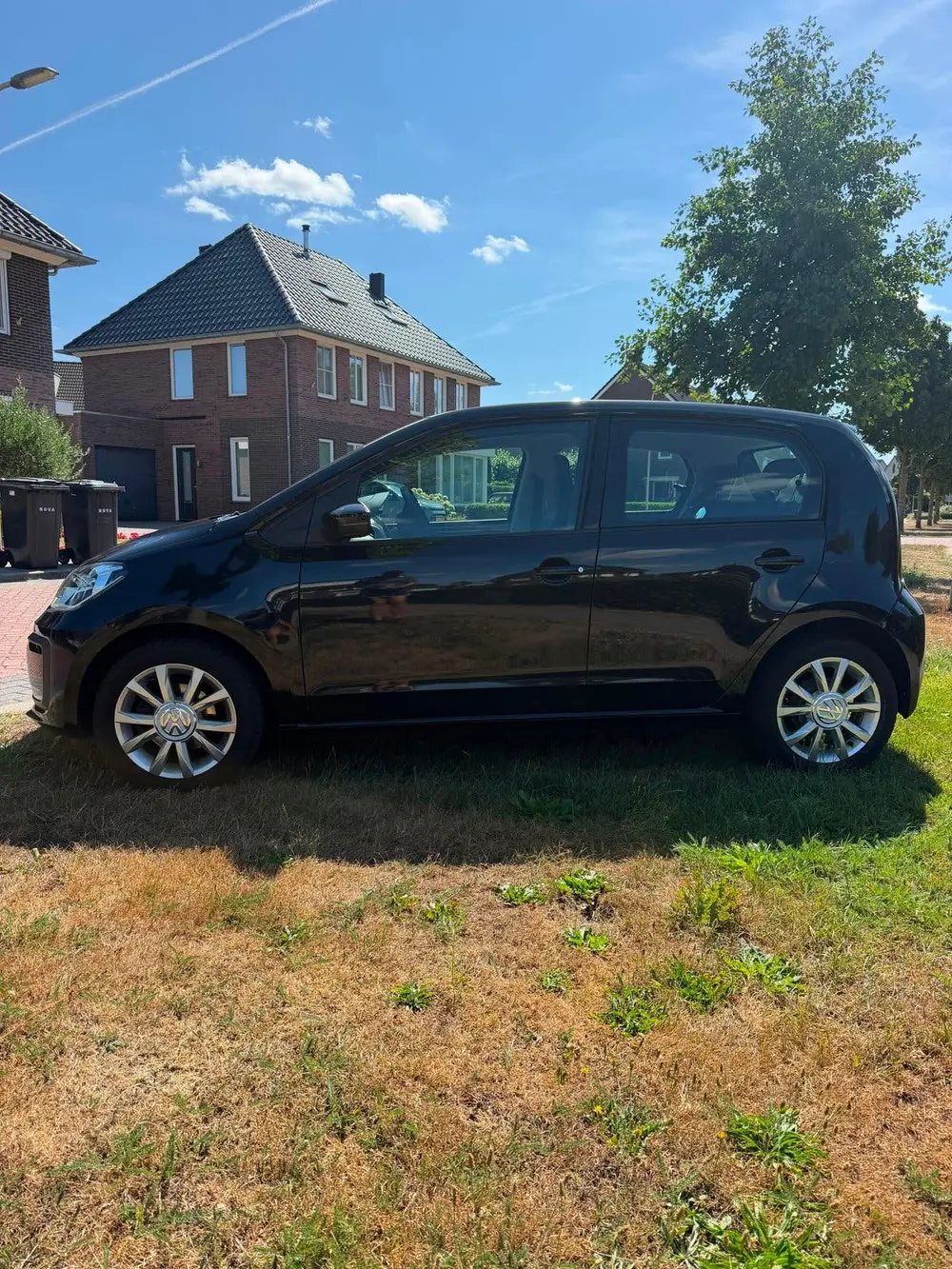 Volkswagen Up! 1.0  5-deurs -2021-Zwart -Camera uit 2021, foto 3