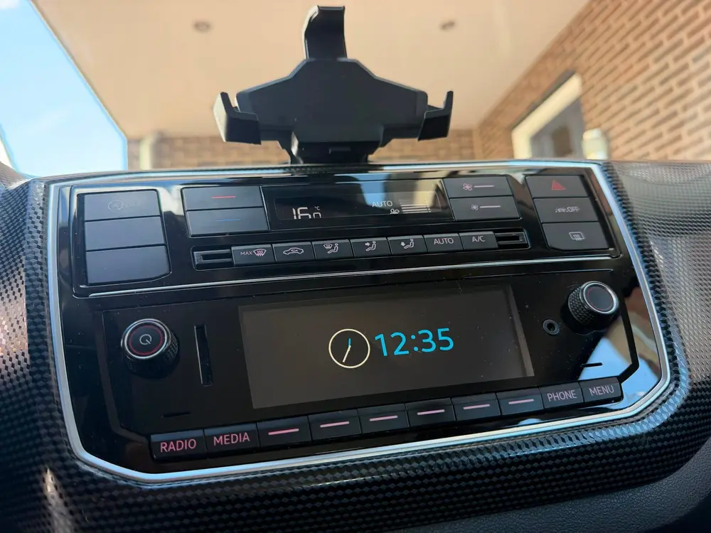 Volkswagen Up! 1.0  5-deurs -2021-Zwart -Camera uit 2021, foto 9