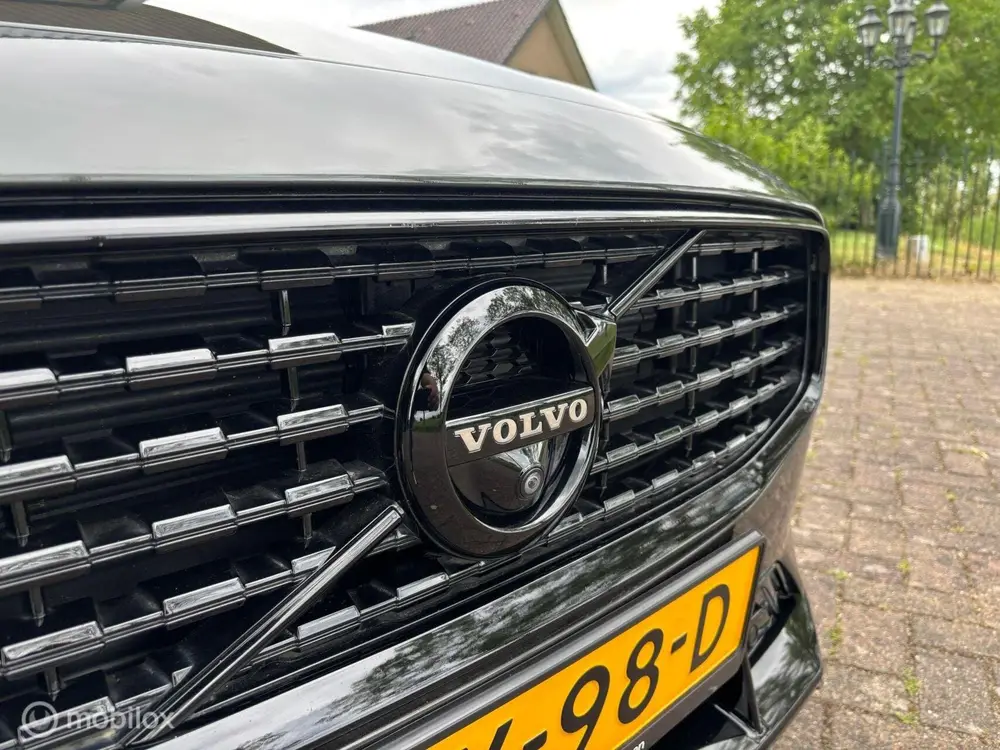 Volvo V60 2.0 T6 Recharge AWD R-Design Trekhaak uit 2022, foto 12