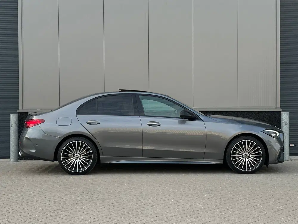 Mercedes-Benz C-Klasse 300 e AMG Line uit 2022, foto 3
