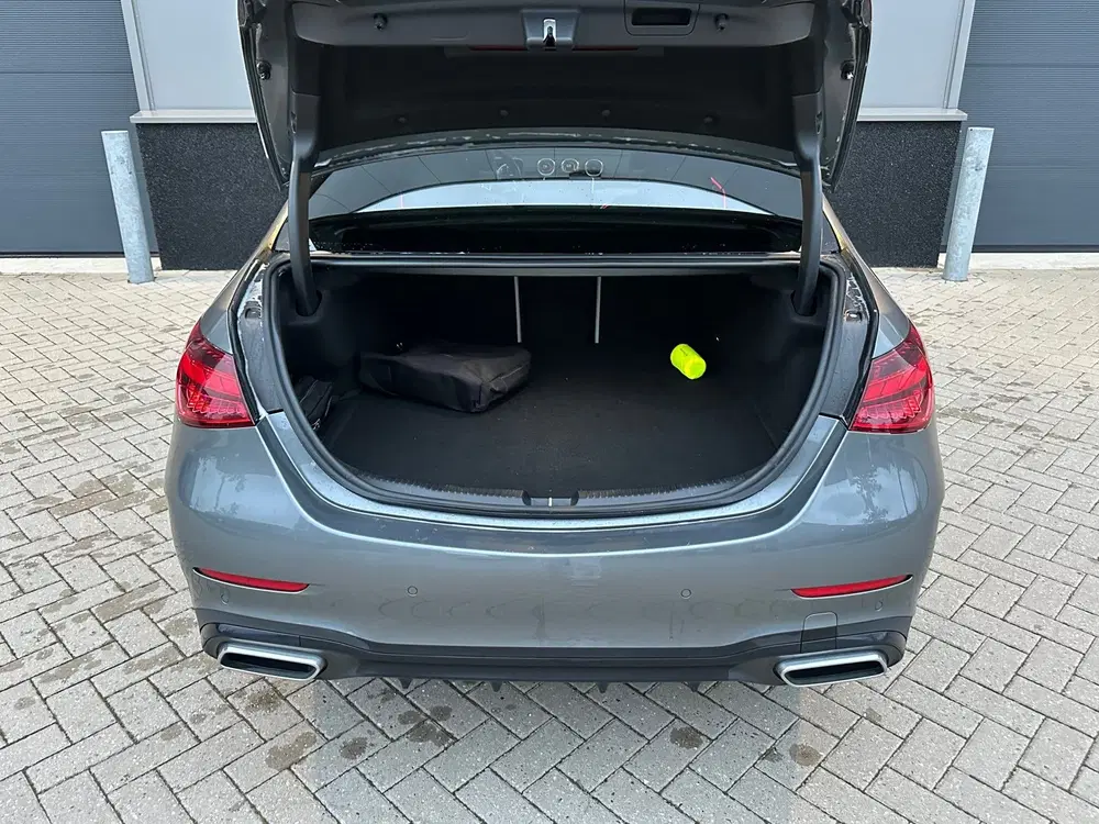 Mercedes-Benz C-Klasse 300 e AMG Line uit 2022, foto 8