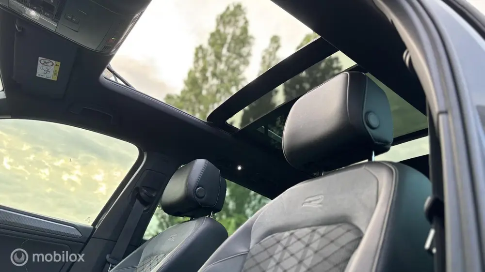 Volkswagen Tiguan 1.4 TSI eHybrid R-Line Pano,Tr.haak,20inch uit 2021, foto 17