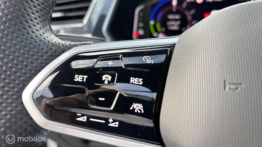 Volkswagen Tiguan 1.4 TSI eHybrid R-Line Pano,Tr.haak,20inch uit 2021, foto 20