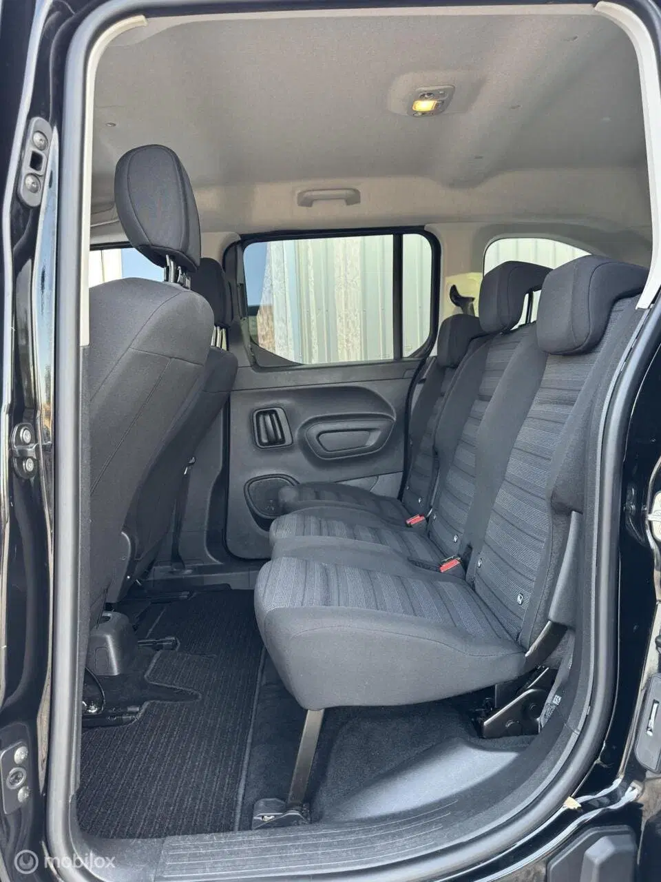 Opel Combo 1.2 Turbo Edition Carplay Camera Trekhaak uit 2021, foto 18