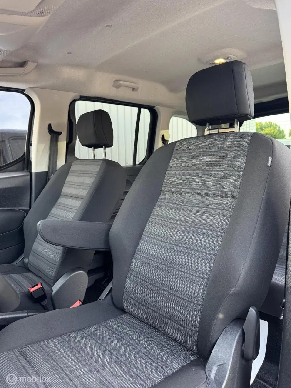 Opel Combo 1.2 Turbo Edition Carplay Camera Trekhaak uit 2021, foto 19