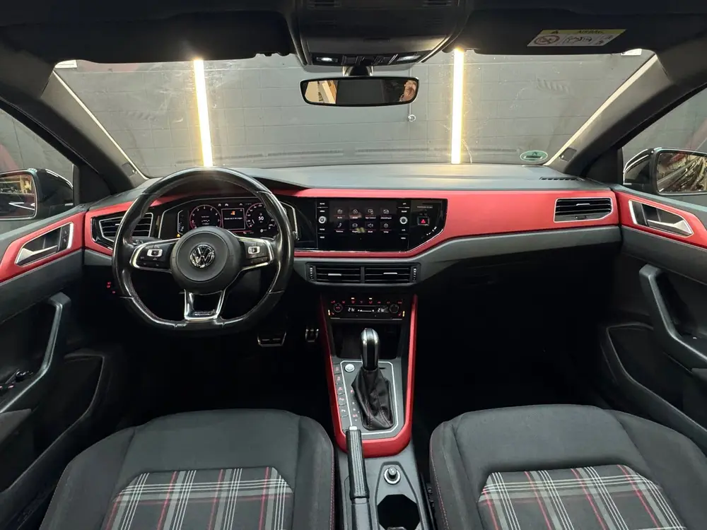 Volkswagen Polo 2.0 TSI GTI Pano|Keyless|Beats|Camera|DCC uit 2020, foto 4