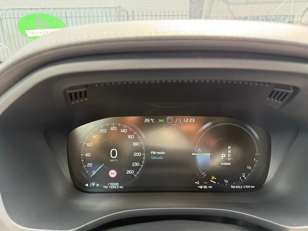 Volvo XC60 2.0 T8 Twin Engine AWD Inscription uit 2019, foto 12