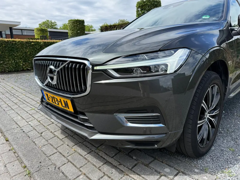 Volvo XC60 2.0 T8 Twin Engine AWD Inscription uit 2019, foto 3