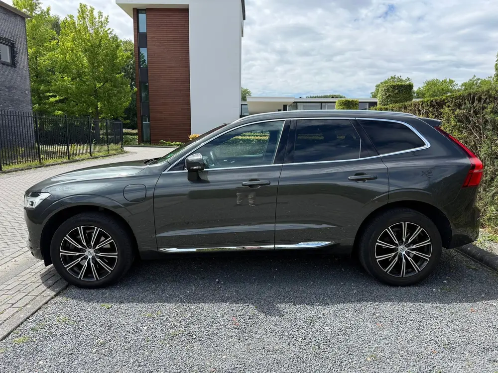 Volvo XC60 2.0 T8 Twin Engine AWD Inscription uit 2019, foto 4