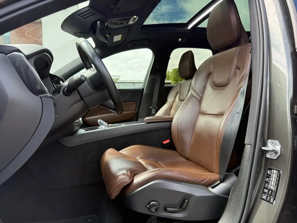 Volvo XC60 2.0 T8 Twin Engine AWD Inscription uit 2019, foto 7