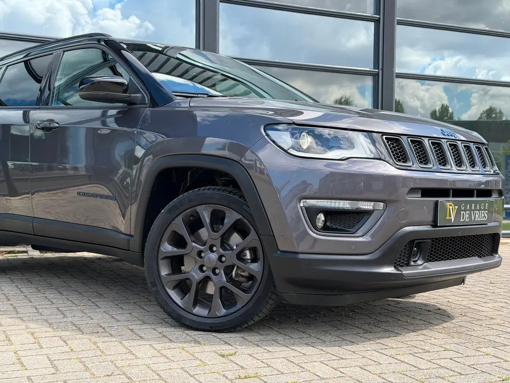 Jeep Compass 4xe 240 Plug-in Hybrid Electric S Full Option A uit 2020, foto 19