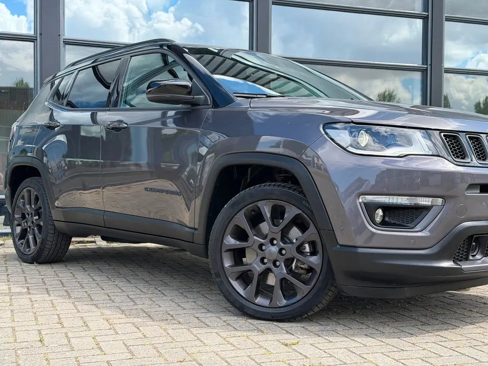 Jeep Compass 4xe 240 Plug-in Hybrid Electric S Full Option A uit 2020, foto 20