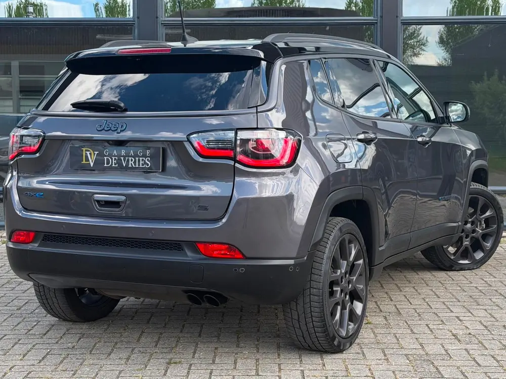 Jeep Compass 4xe 240 Plug-in Hybrid Electric S Full Option A uit 2020, foto 3
