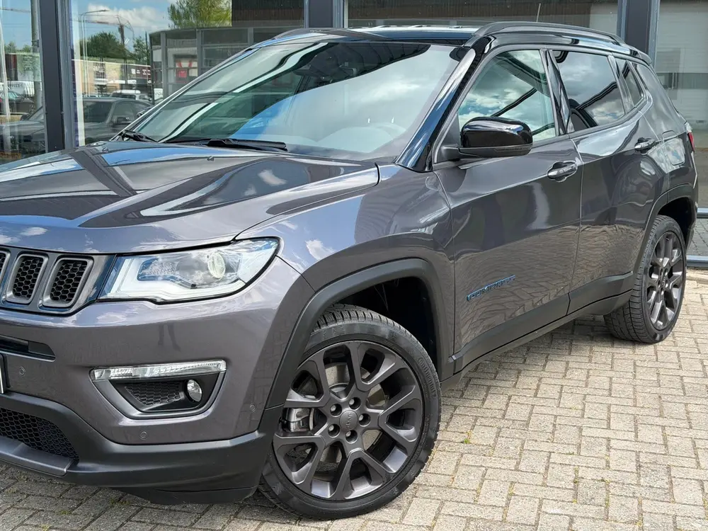 Jeep Compass 4xe 240 Plug-in Hybrid Electric S Full Option A uit 2020, foto 8
