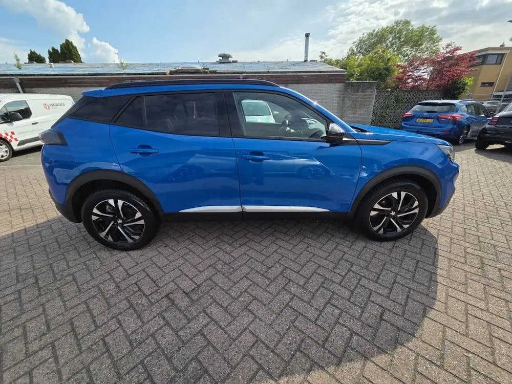 Peugeot 2008 1.2 PureTech Allure uit 2023, foto 4