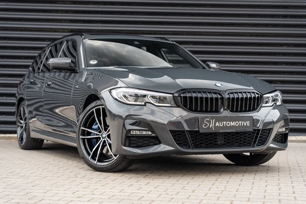 BMW 3-serie 330e High Executive M Sport uit 2021, foto 3