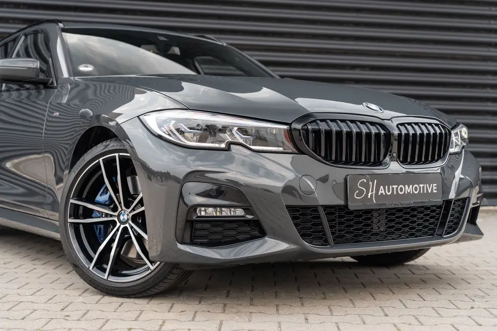 BMW 3-serie 330e High Executive M Sport uit 2021, foto 4