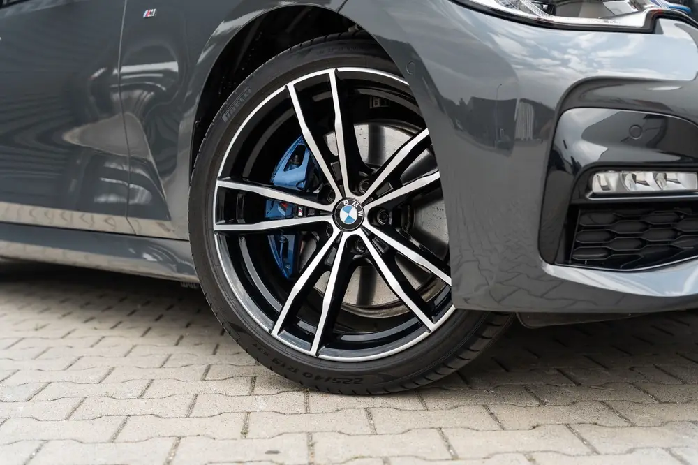 BMW 3-serie 330e High Executive M Sport uit 2021, foto 5