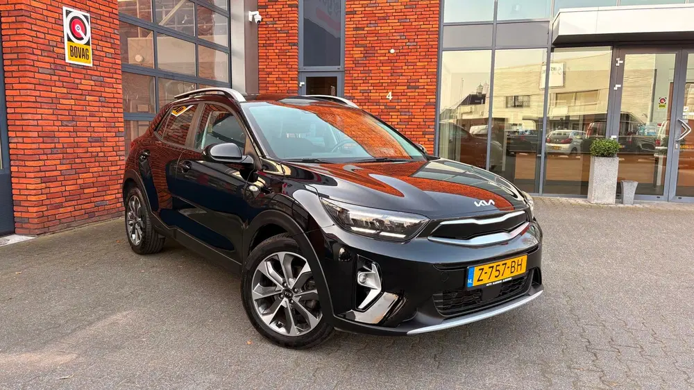 Kia Stonic 1.0 T-GDi MHEV DynamicLine uit 2024, foto 2