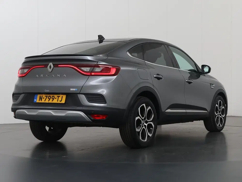 Renault Arkana 1.6 E-Tech Hybrid 145 Intens uit 2022, foto 2