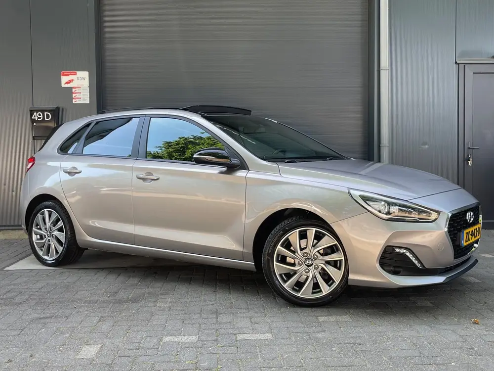 Hyundai i30 1.4 T-GDI Comfort CARPLAY PANO LED CAMERA uit 2019, foto 7